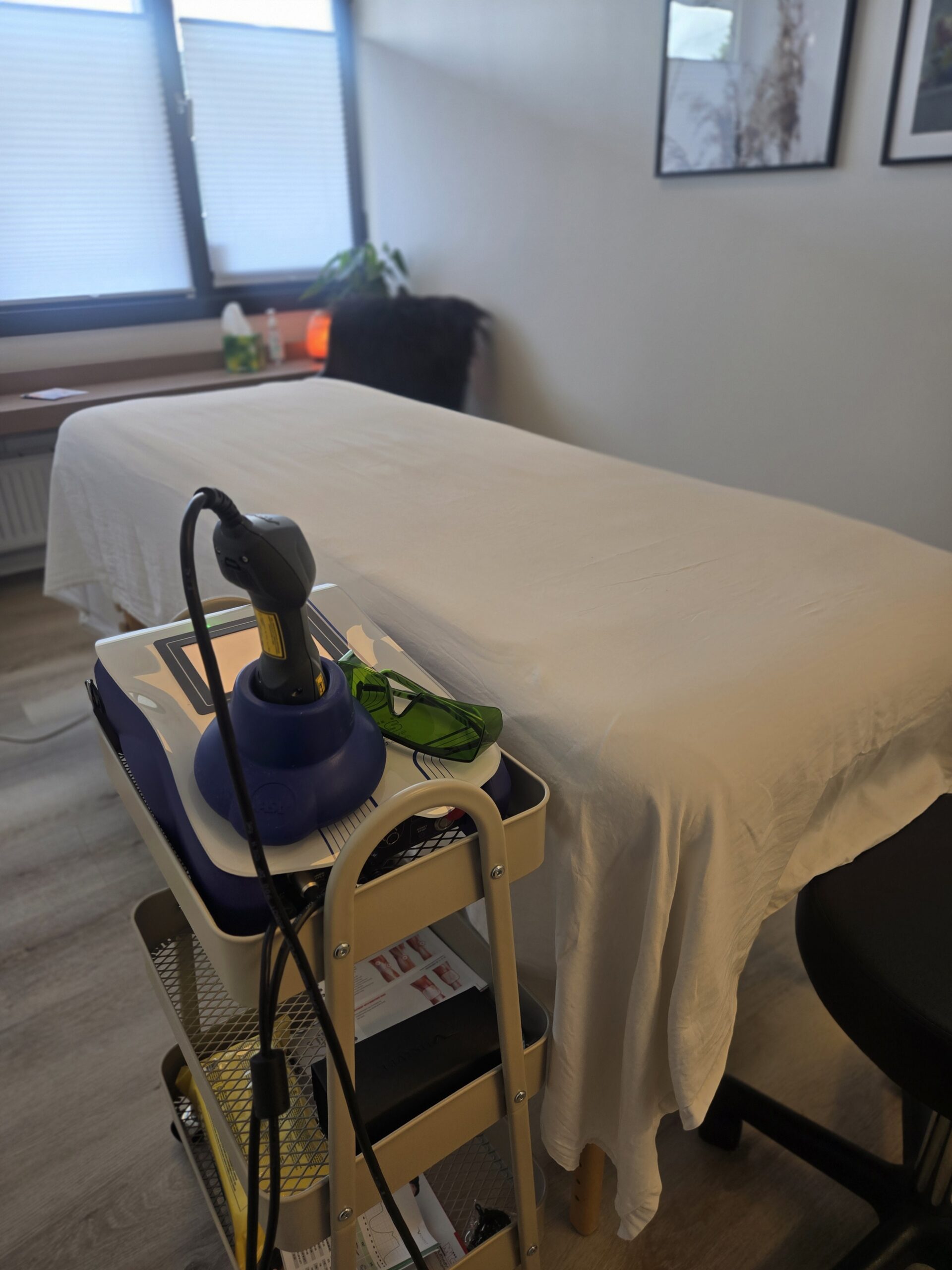 Behandlingsrum med ASA Laser udstyr